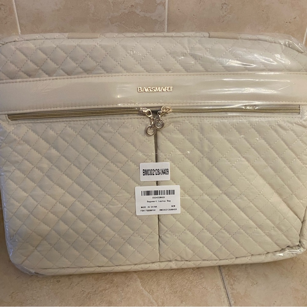 TRADE???😊 Cream Quilted Women's Bag